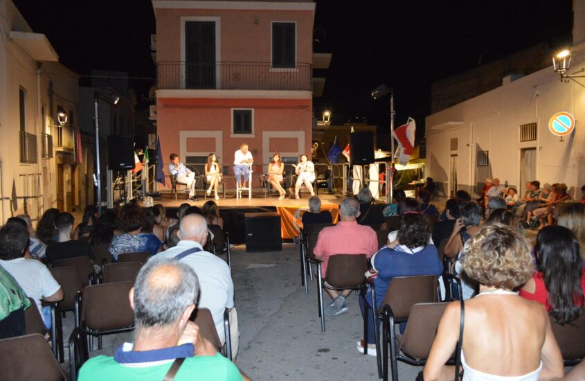 La complicata ricostruzione dello spazio pubblico